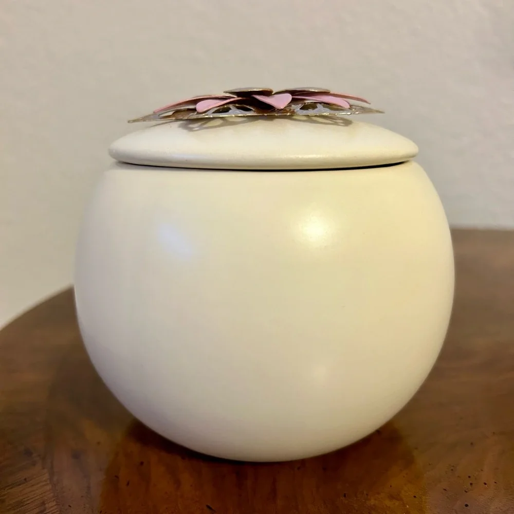 Trinket Storage Jar With Lid “ A Mother’s Love is Forever “.
